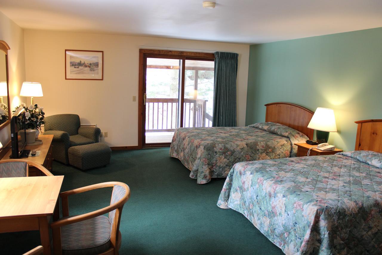 Nootka Lodge Woodsville Екстериор снимка