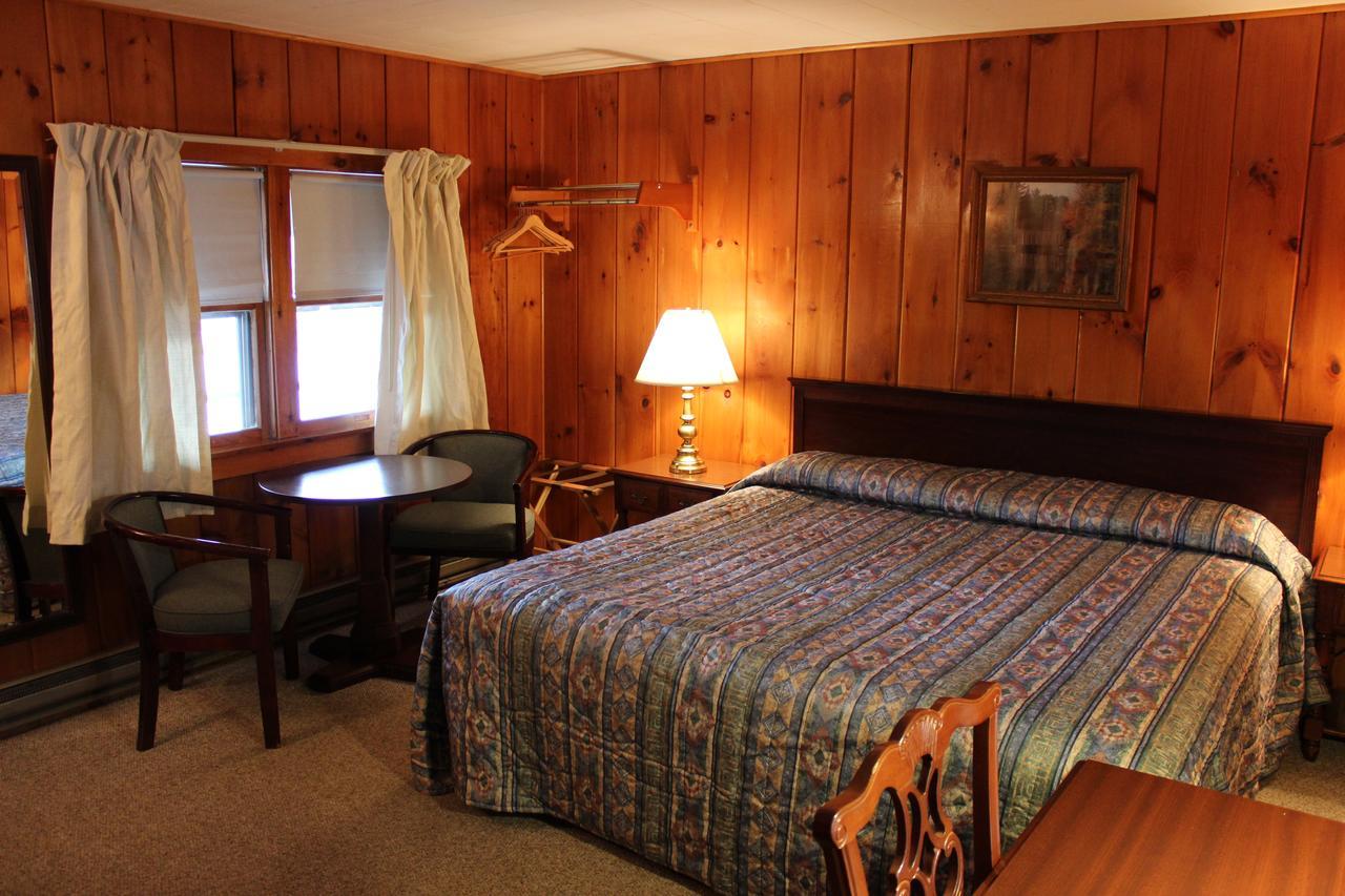Nootka Lodge Woodsville Екстериор снимка