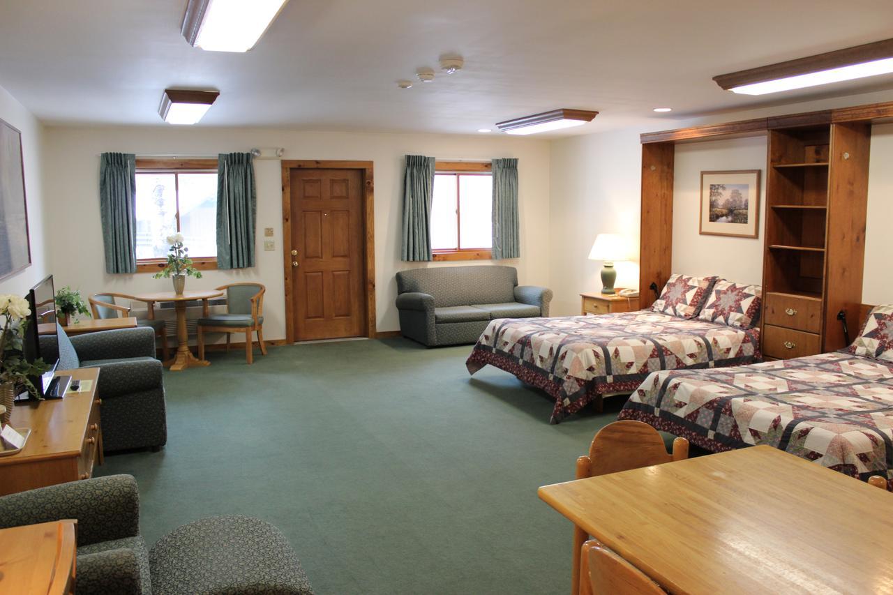 Nootka Lodge Woodsville Екстериор снимка