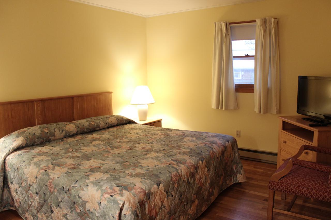 Nootka Lodge Woodsville Екстериор снимка