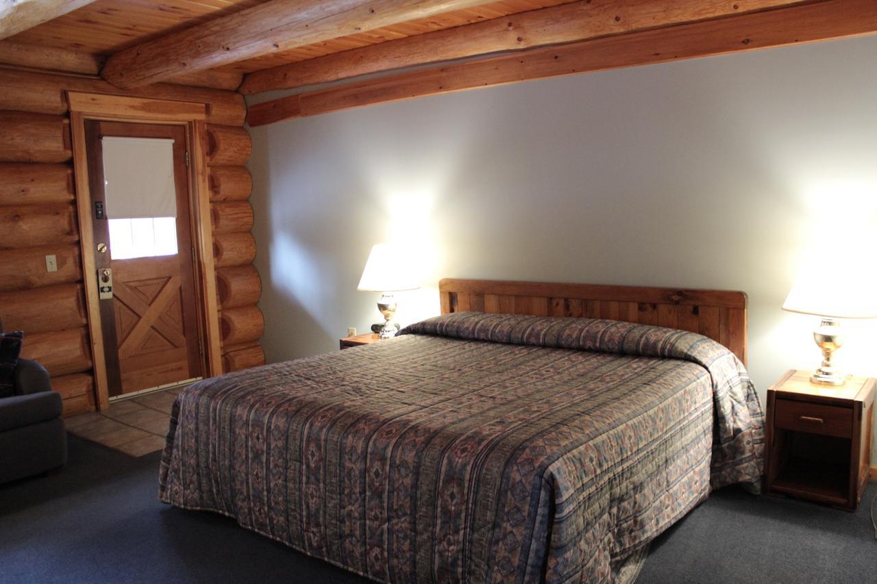 Nootka Lodge Woodsville Екстериор снимка
