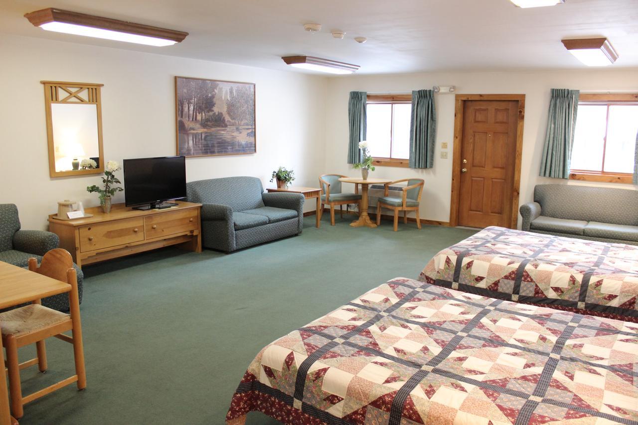 Nootka Lodge Woodsville Екстериор снимка