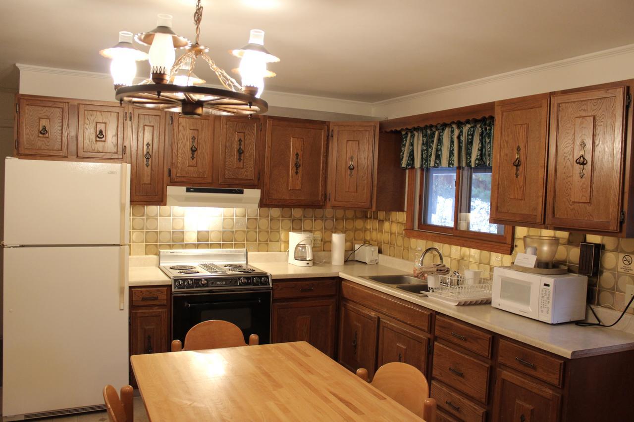 Nootka Lodge Woodsville Екстериор снимка