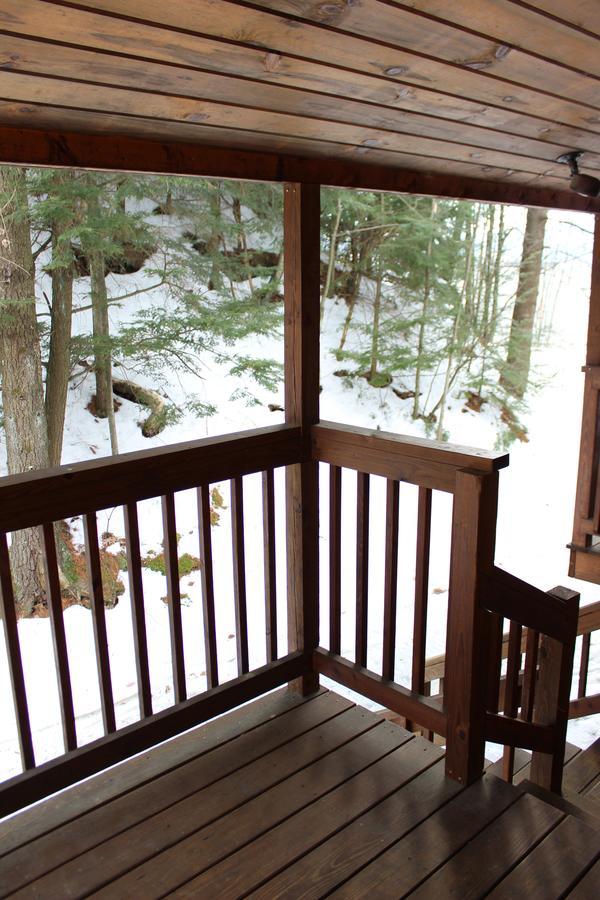 Nootka Lodge Woodsville Екстериор снимка