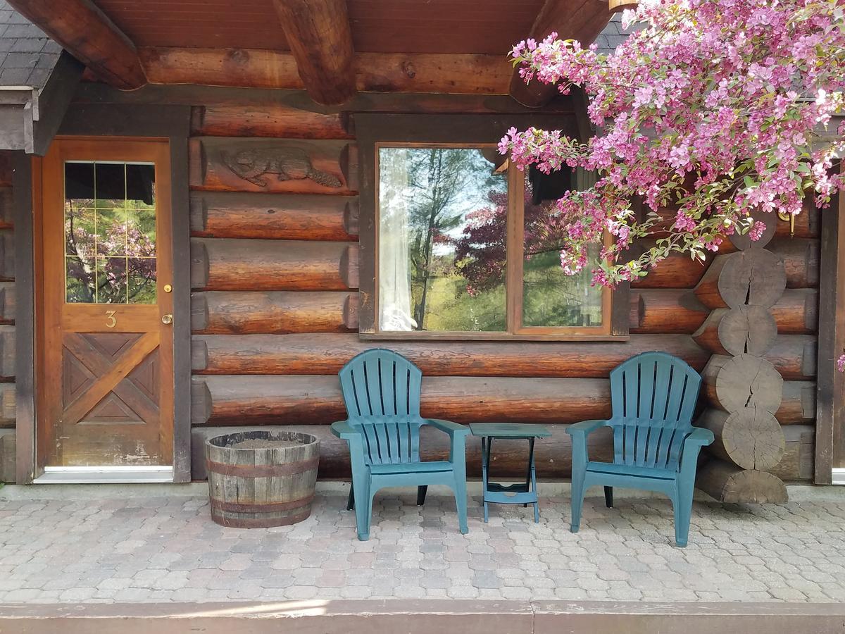 Nootka Lodge Woodsville Екстериор снимка